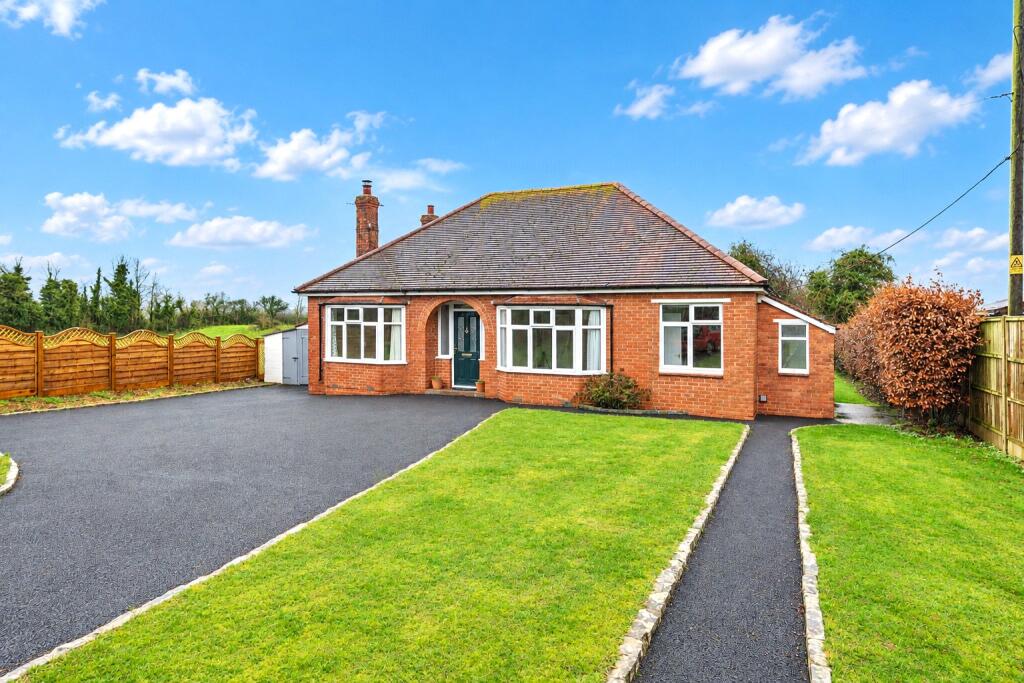 House in Todber - View 2