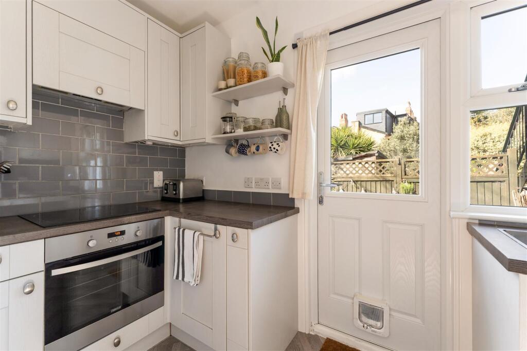 Apartment in London - View 4