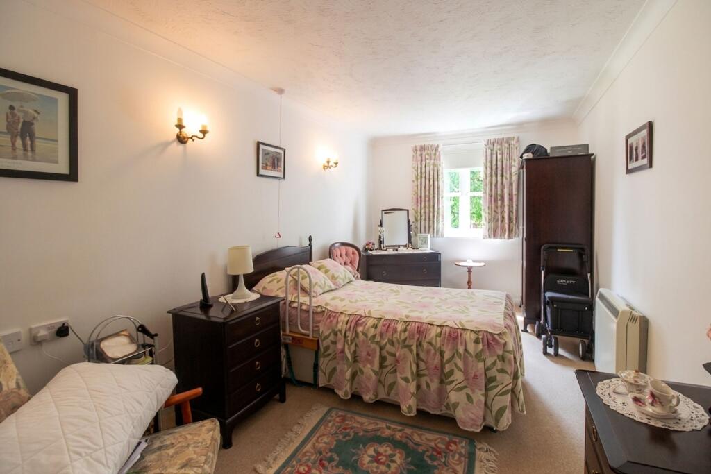 Archers Court, Salisbury, SP1 photo 4