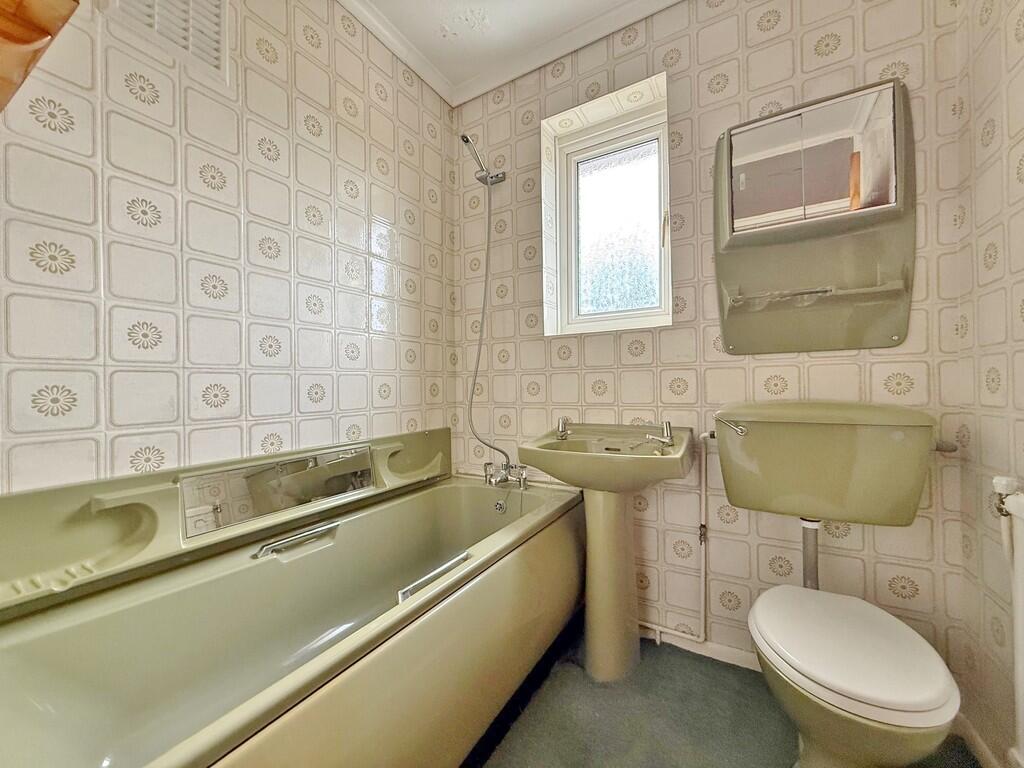 Manor Crescent, Drayton – pohled 6
