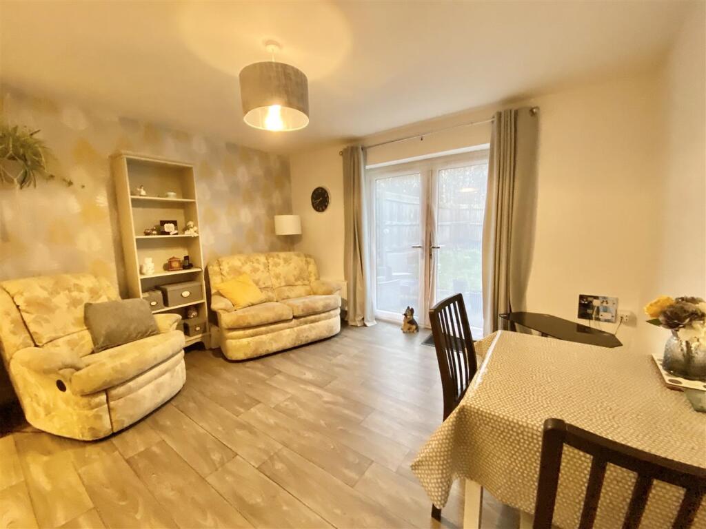 30 Drapers Rise, Shrewsbury, SY3 9FN photo 3
