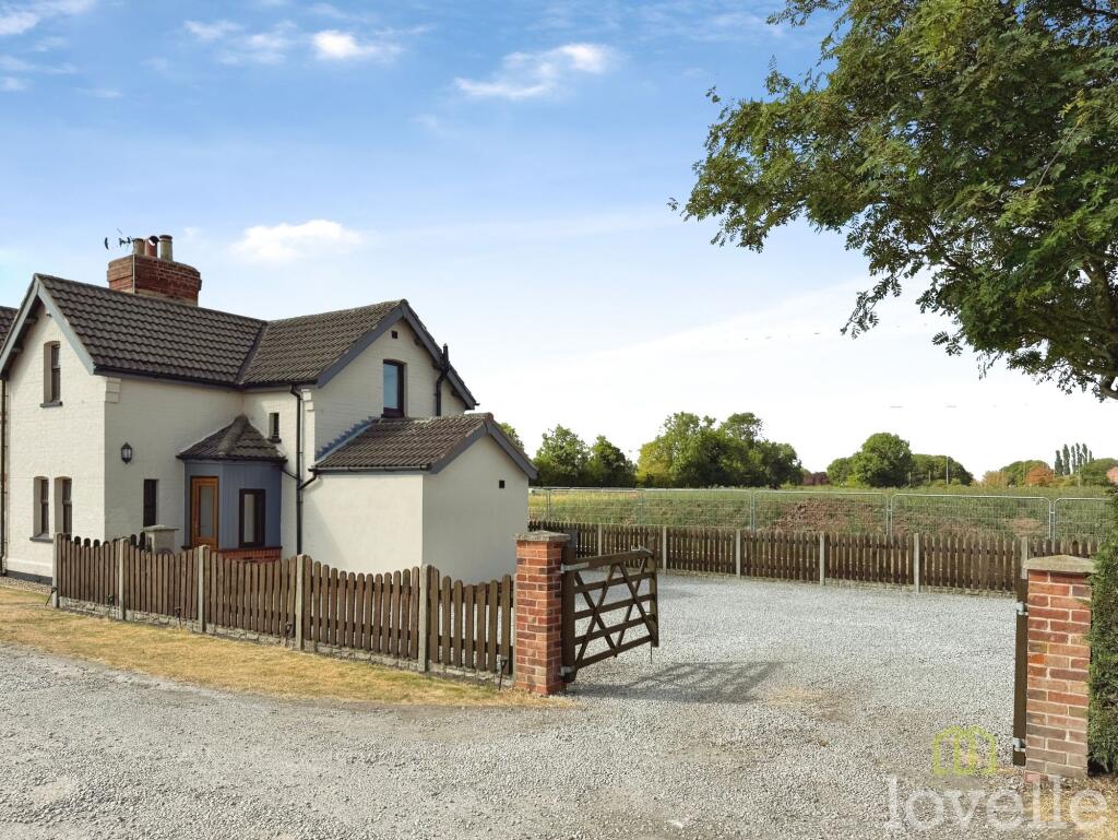Main image of property: Station Road, Beckingham, DN10