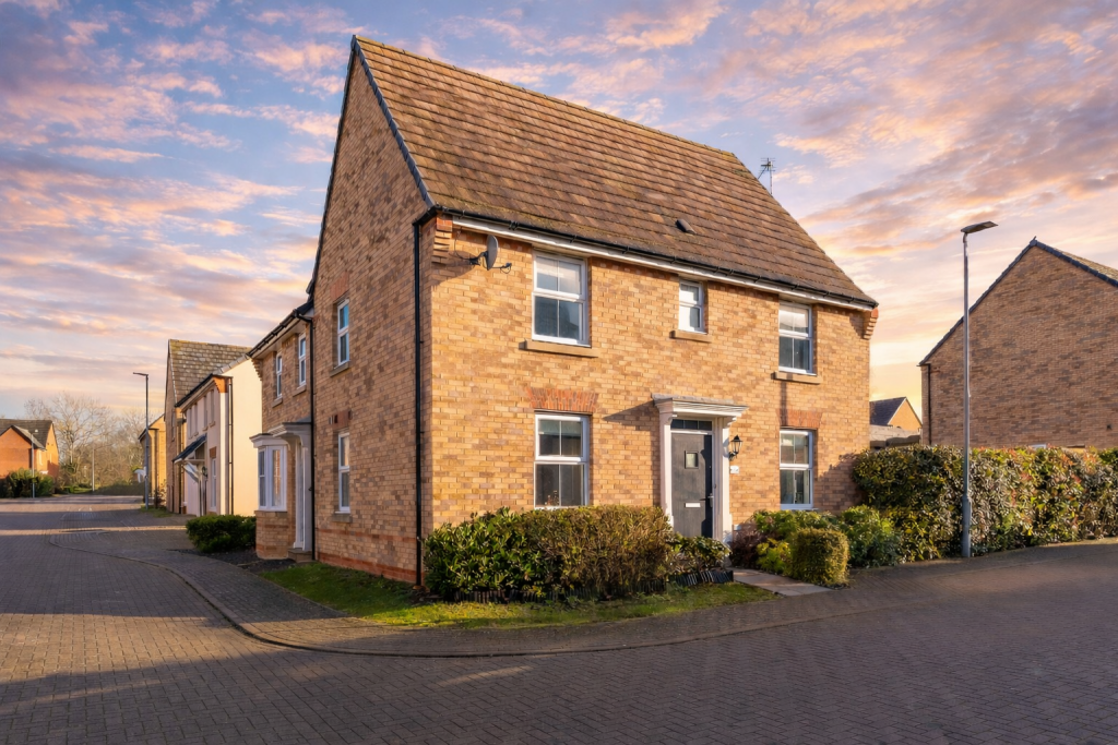 Main image of property: Quintus Close, Fairfields, Milton Keynes, MK11