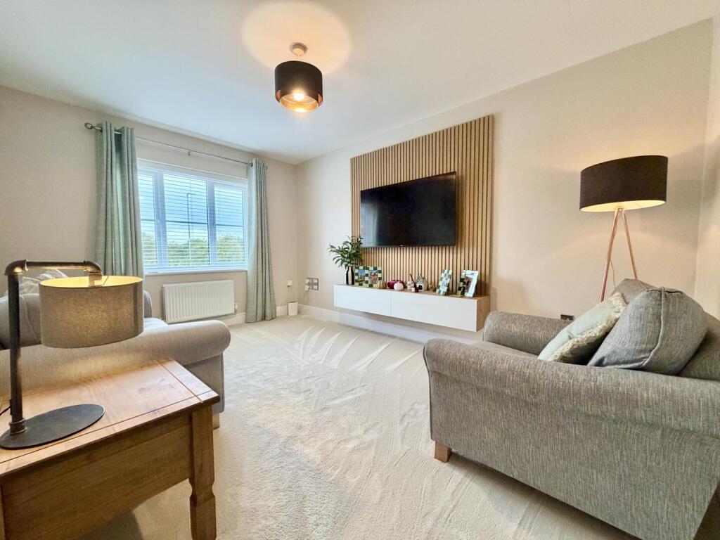House in Leeds - View 2