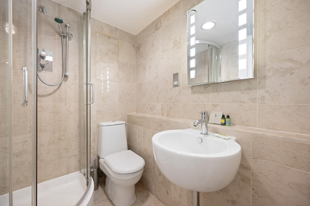 4 bedroom apartment for rent