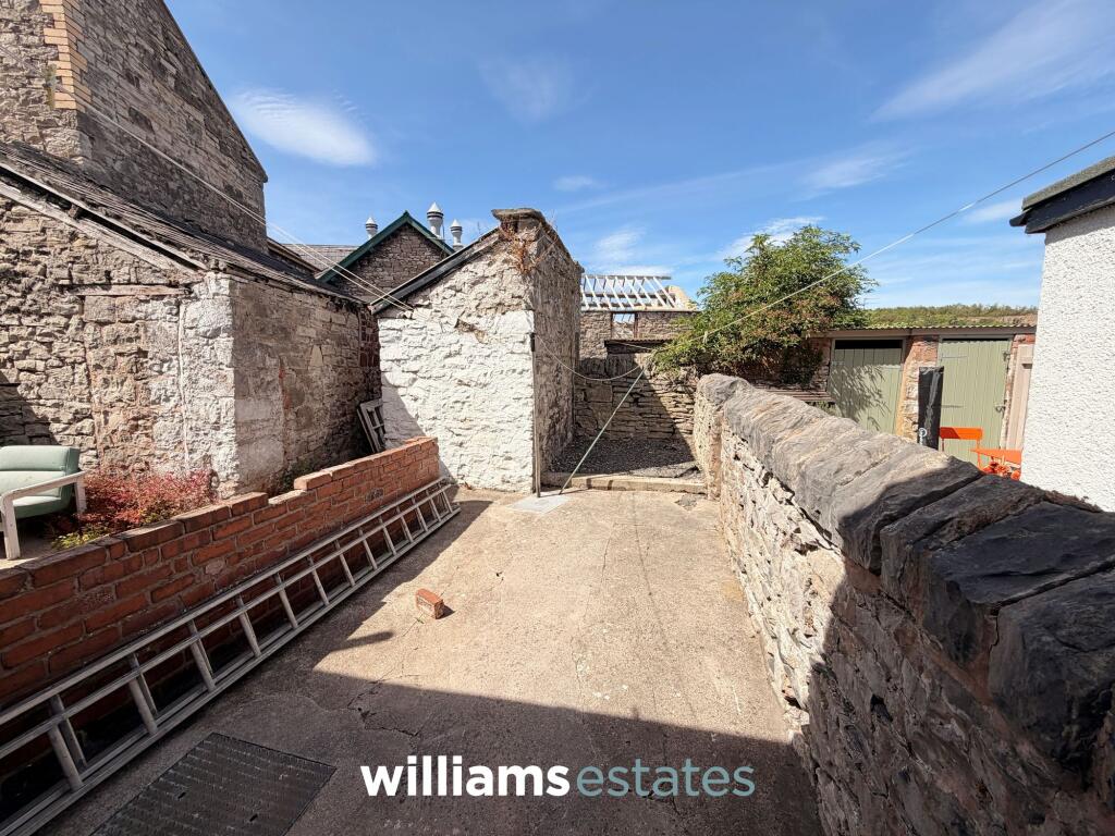 Property photo 8