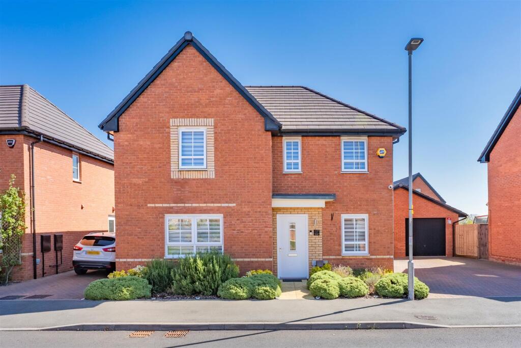 Main image of property: NN15 - Brockhall Crescent, Barton Seagrave,