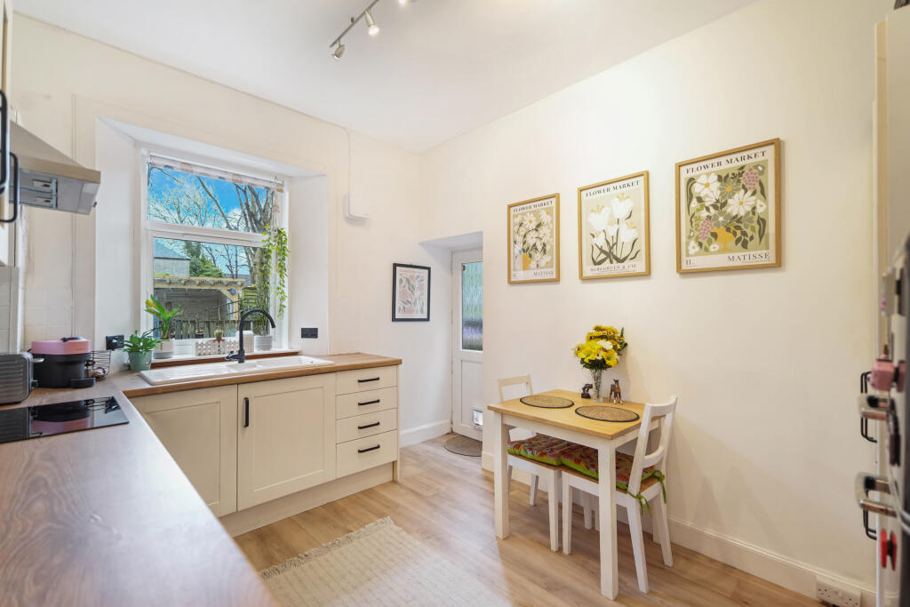 1a The Glebe, Main Street, St Ninians, Stirling, FK7 9AN - View 4