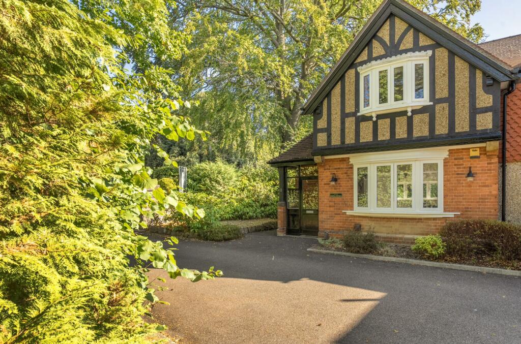 Main image of property: Pembury Road, Tunbridge Wells, TN2