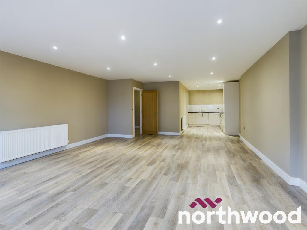 Apartment in Chelmsford - View 3