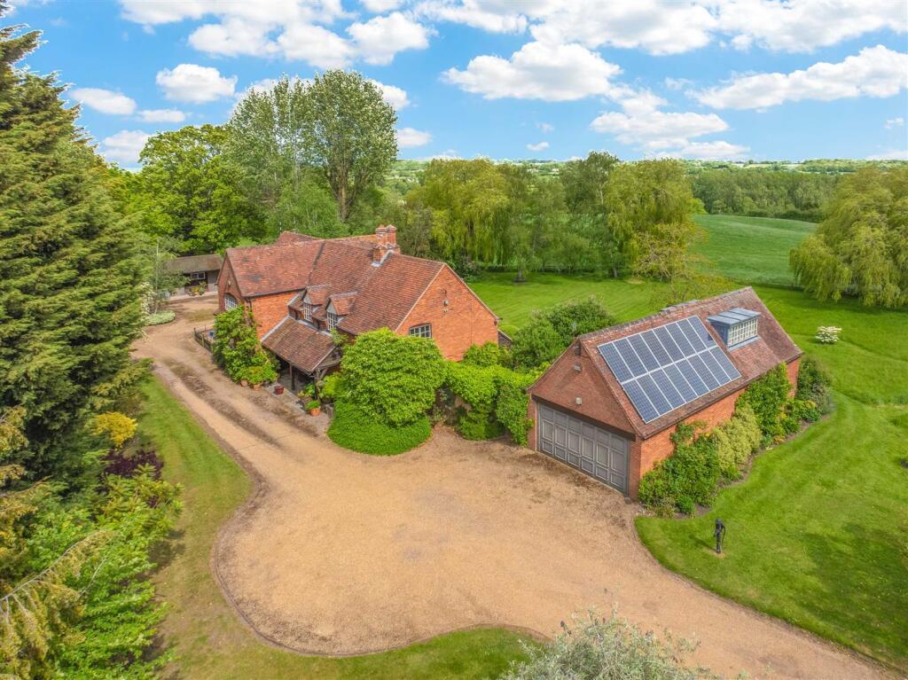 House in Stratford-on-Avon, Warwickshire - View 4