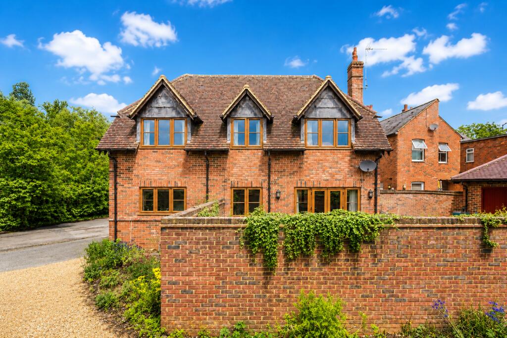 Main image of property: Lower Luton Road, Harpenden, Hertfordshire, AL5