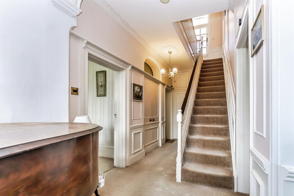 House in Tonbridge - View 3