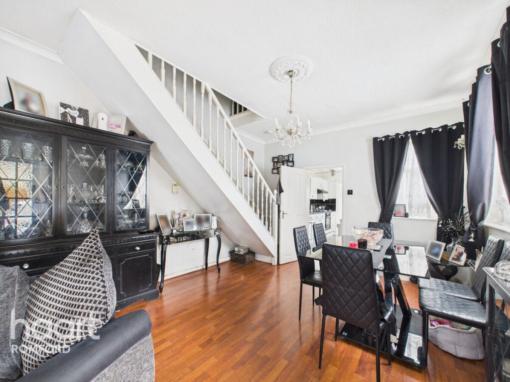 Main image of property: Willow Street, Romford, RM7 7LJ