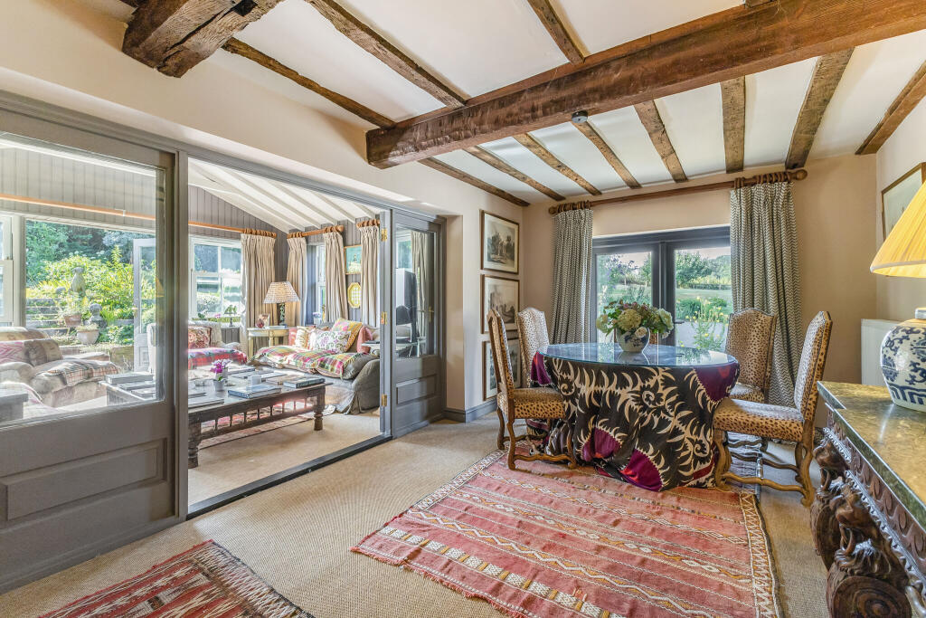 House in East Hampshire, Colemore, Colemore and Priors Dean - View 4