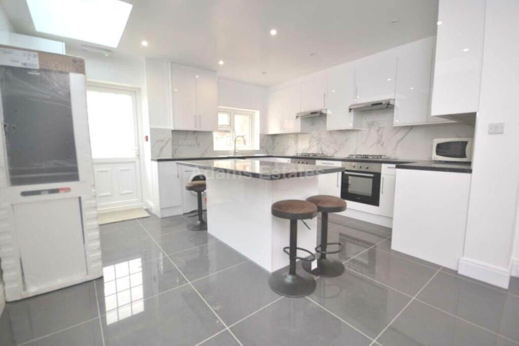 House in Reading - View 2