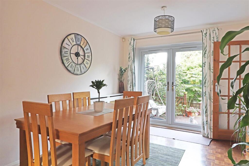 Earlswood Road, Redhill photo 3