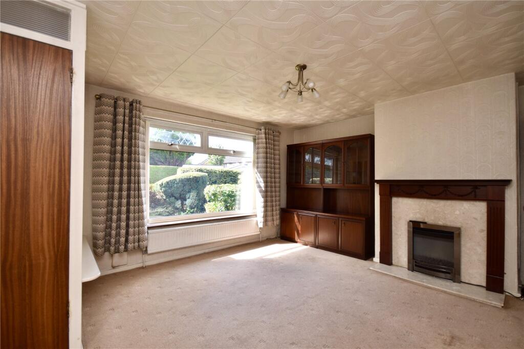 House in Oldham, Greater Manchester - View 4