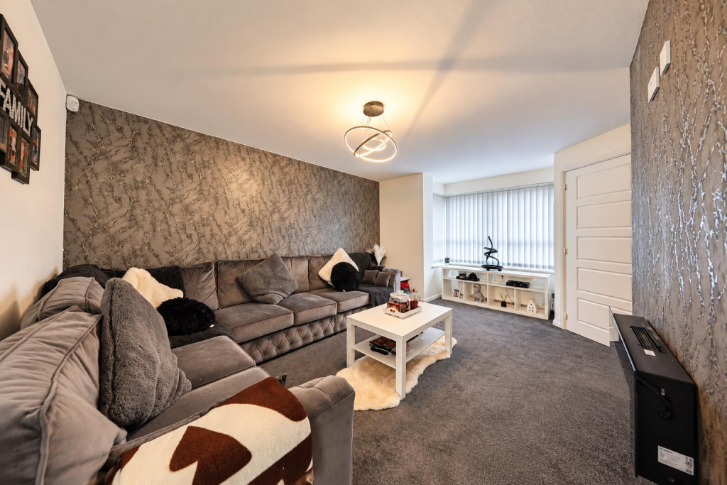 House in Hull, Kingston upon Hull - More