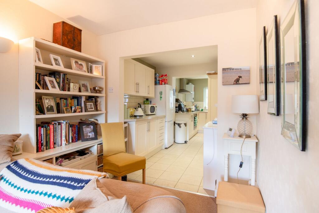 House in Wellingborough, Burrow's Bush - View 4