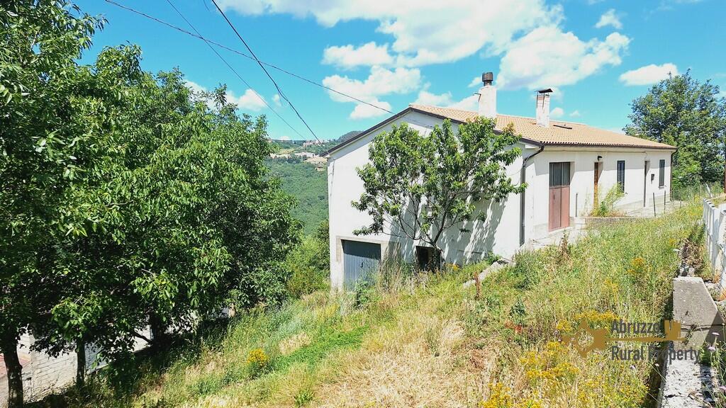 Main image of property: Roccaspinalveti, Chieti, Abruzzo