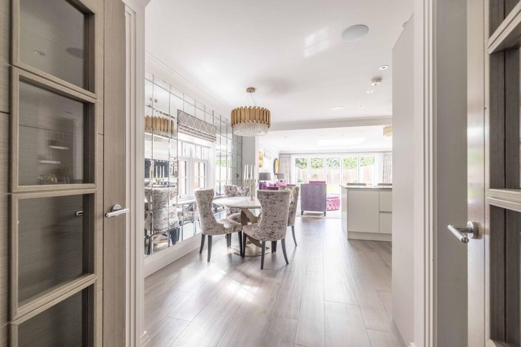 House in Hemel Hempstead, Beaconsfield - More