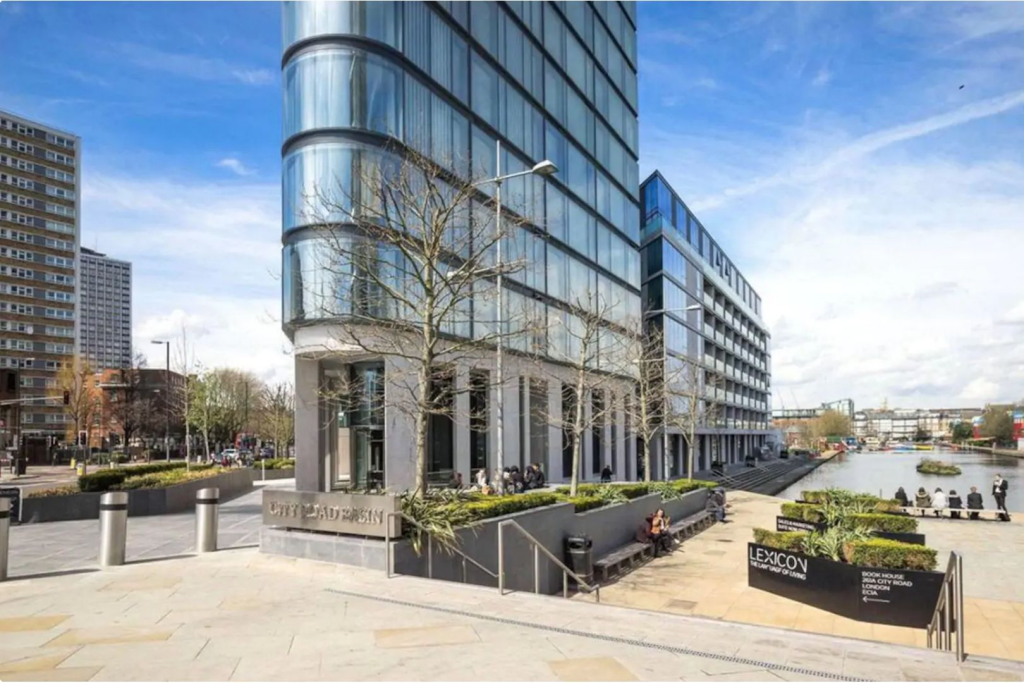 Main image of property: 261c City Road, London, EC1V