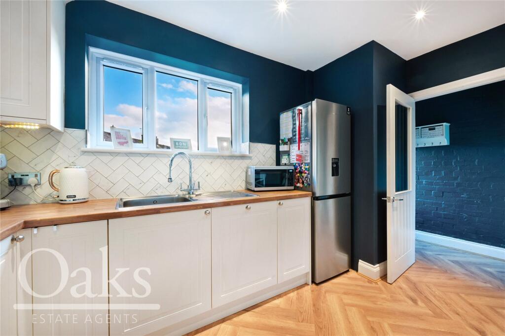 Petersham Gardens, Orpington photo 3