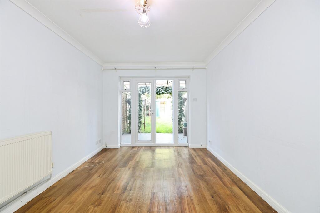 House in Watford - View 4