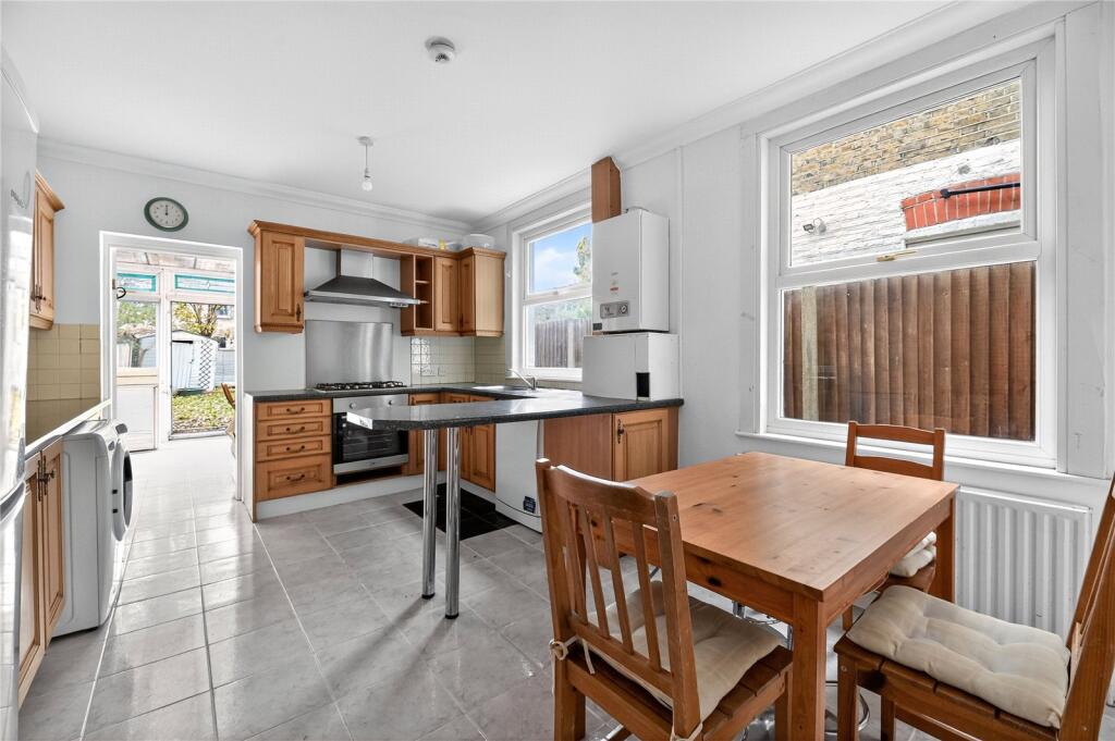 Main image of property: Littleton Street, Earlsfield, SW18