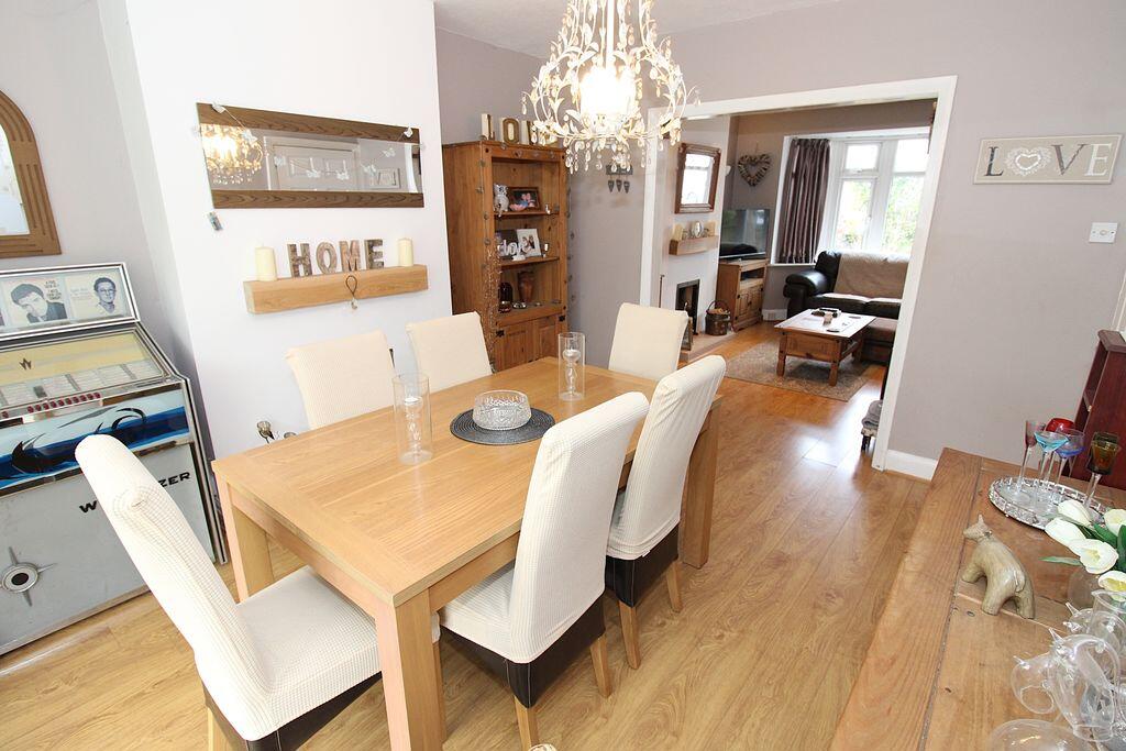 River Way, Epsom - View 5