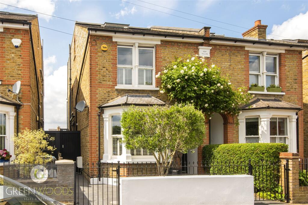 Main image of property: 43 Clifton Road, Kingston Upon Thames, Surrey, KT2