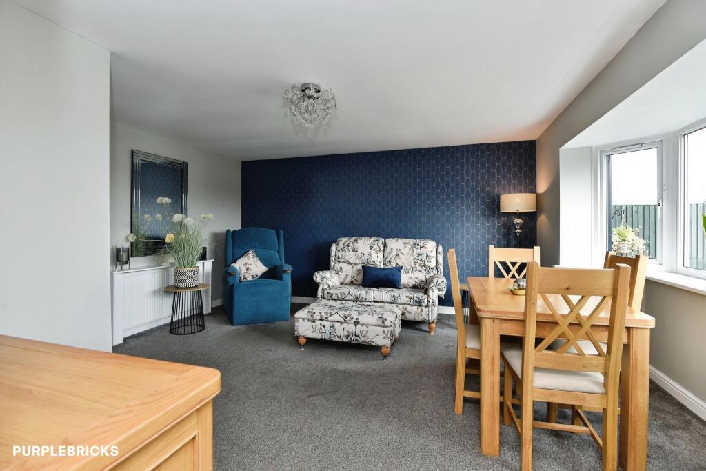 House in Stoke-on-Trent - More