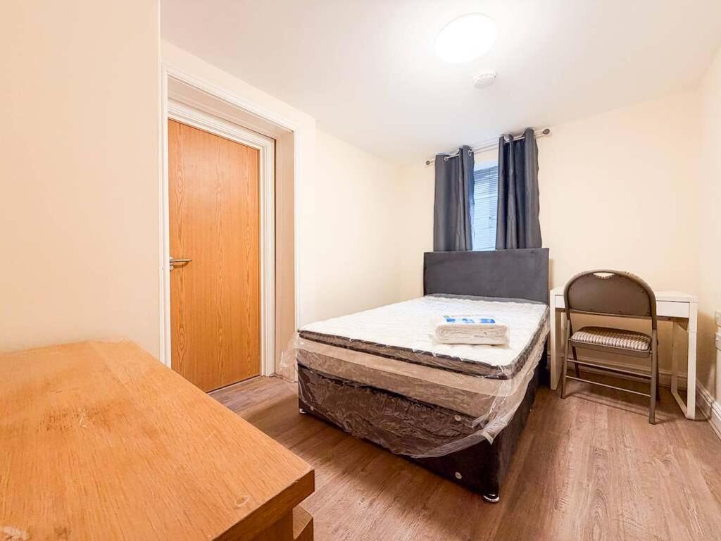 Apartment in Cardiff - View 4