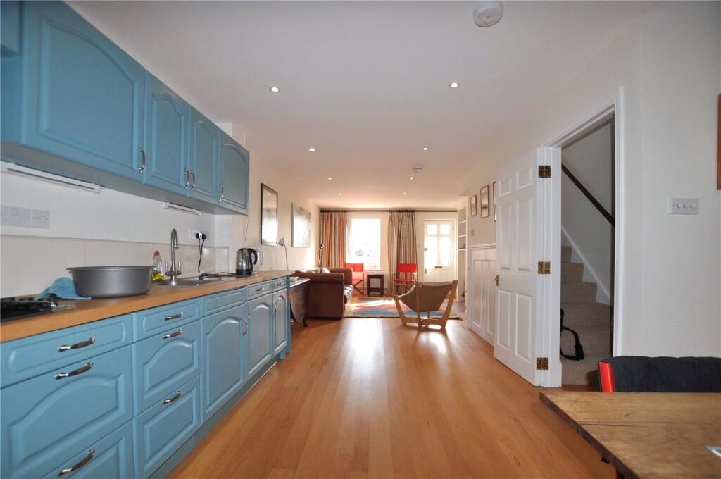 Shore Road, Bosham, Chichester, West Sussex, PO18 - View 5