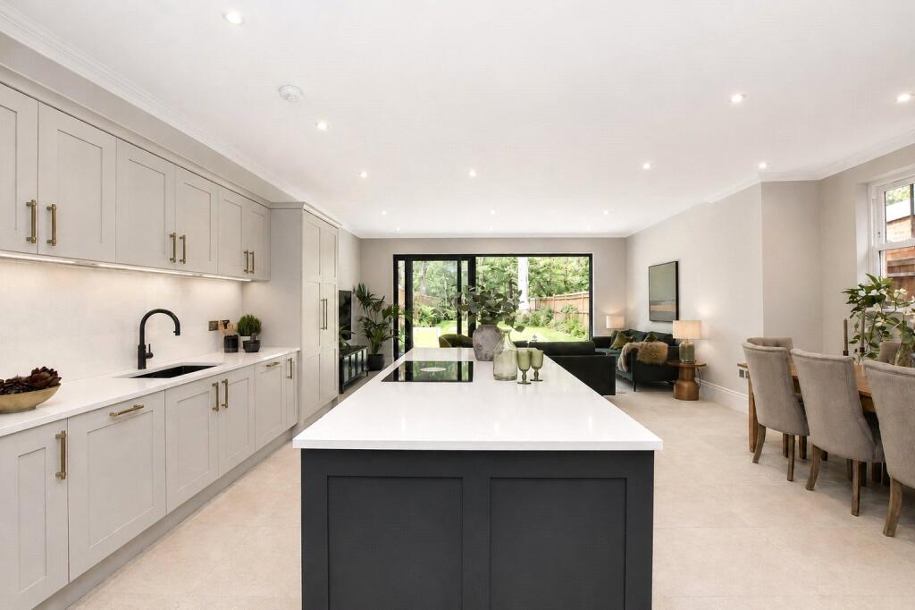 House in Kingston upon Thames - View 4