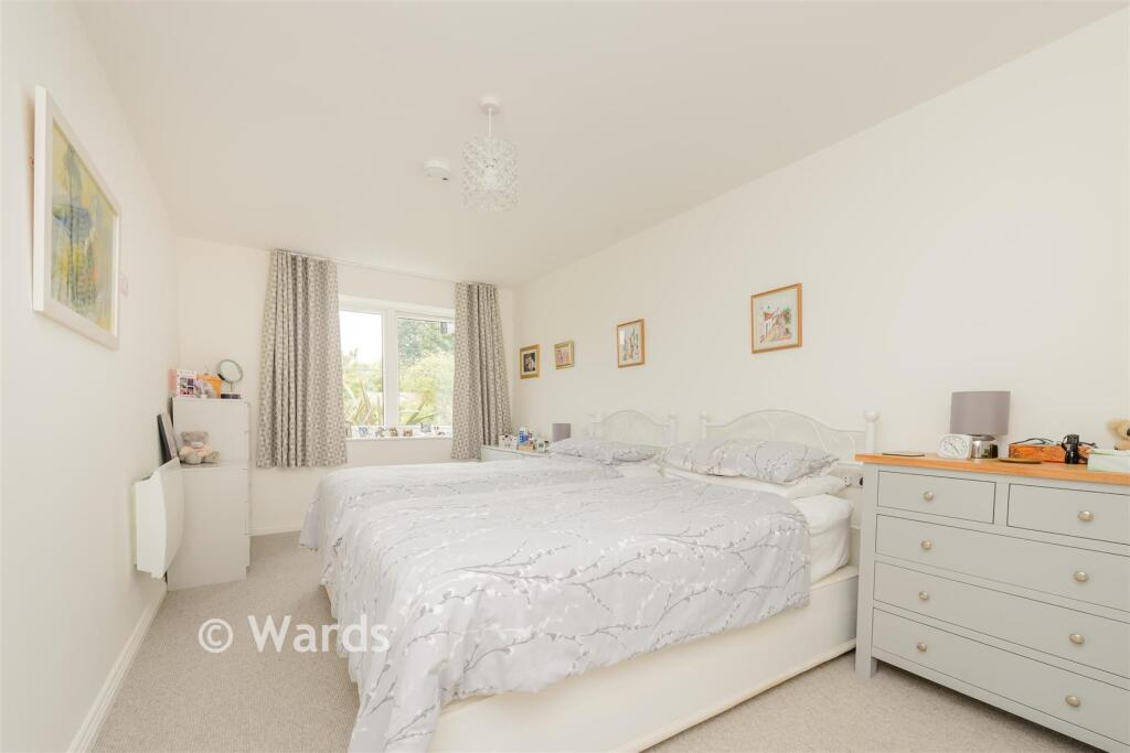 Apartment in Gillingham, Parkwood - View 5