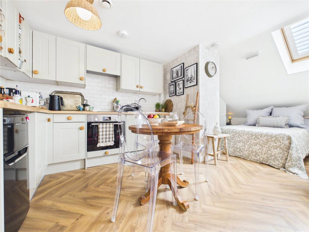 Main image of property: Jacob Street, Bristol, BS2