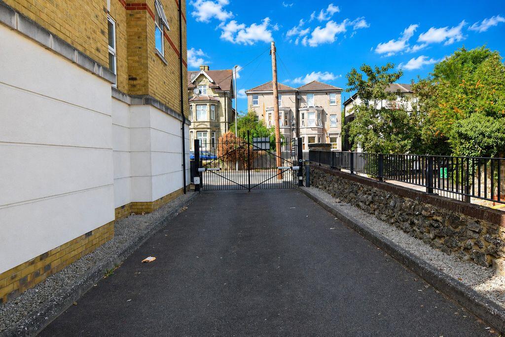 Property photo 10