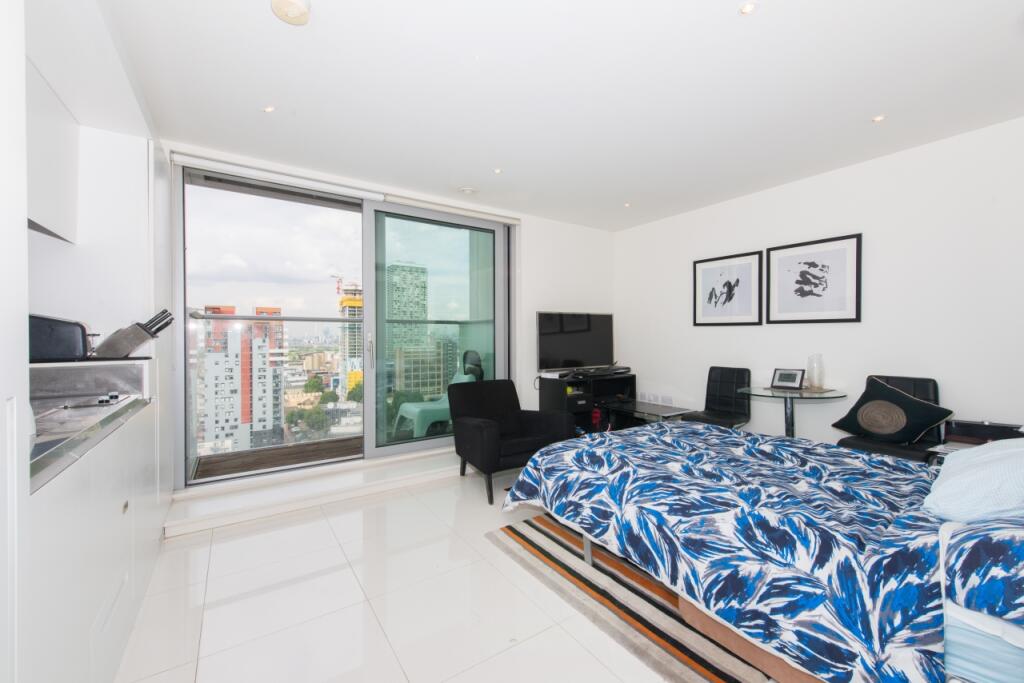 Main image of property: West Tower, 1 Pan Peninsula Square, Canary Wharf, London, E14