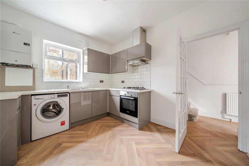 House in London, Ladywell - View 3
