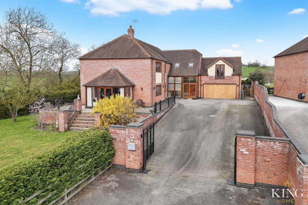 Main image of property: Worcester Road, Knowle Fields, Alcester