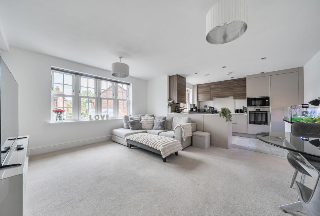 Main image of property: Croydon Road, Reigate, Surrey, RH2