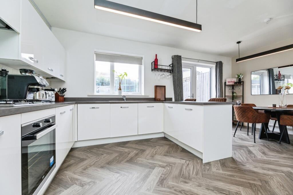 House in Sheffield, South Yorkshire - View 4