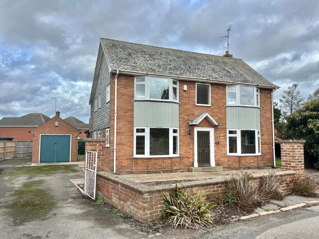 4-bed detached on East Street, Crowland, £375,000