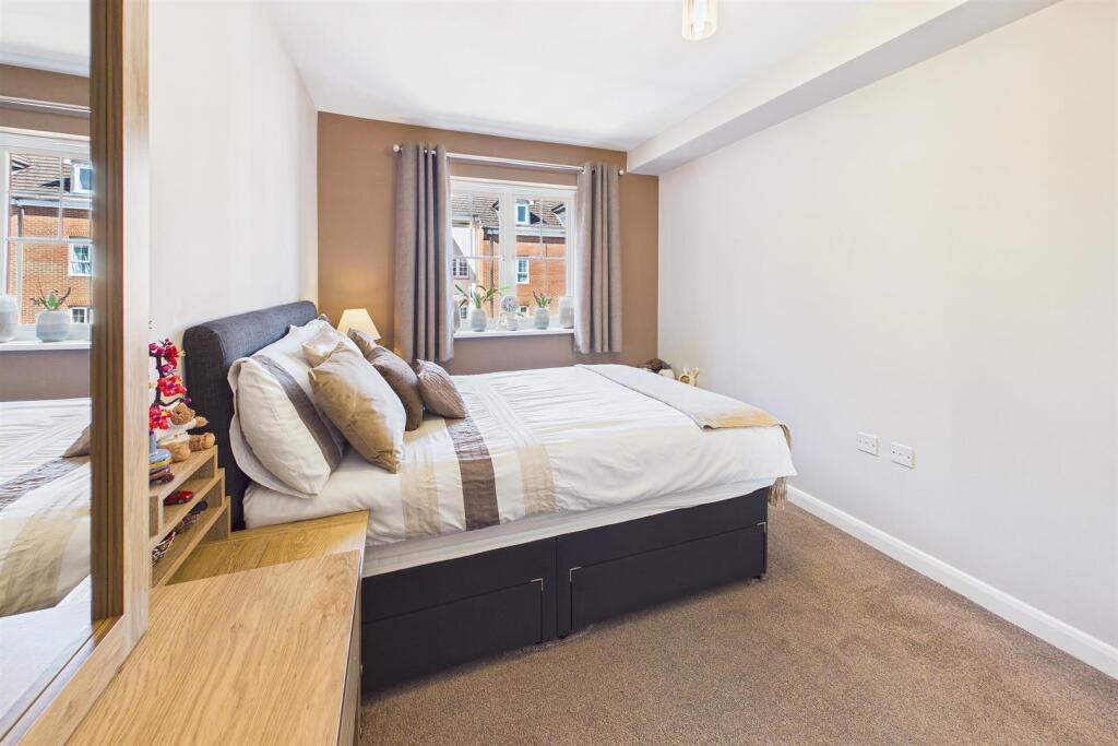 Apartment in Coventry, Stoke Aldermoor - More