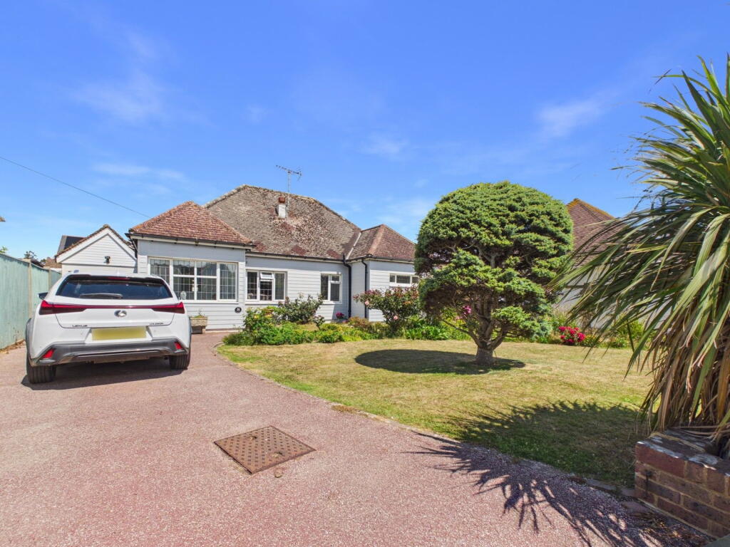 South Drive, Ferring, Worthing, BN12