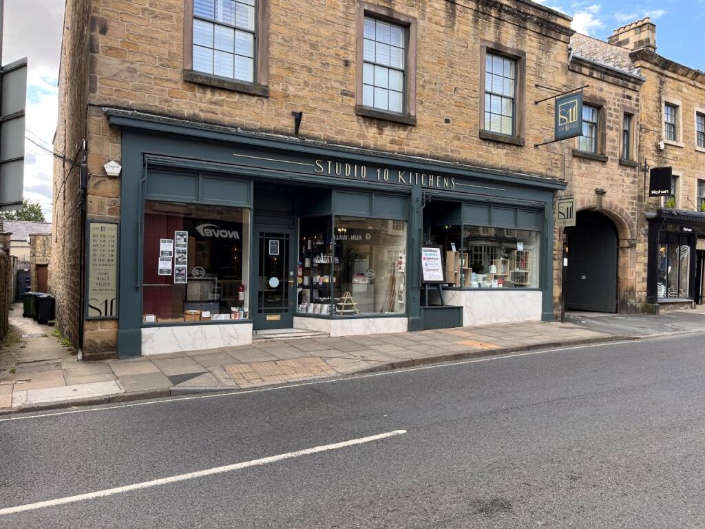 Main image of property: 3 King Street, Bakewell, Derbyshire DE45 1DZ