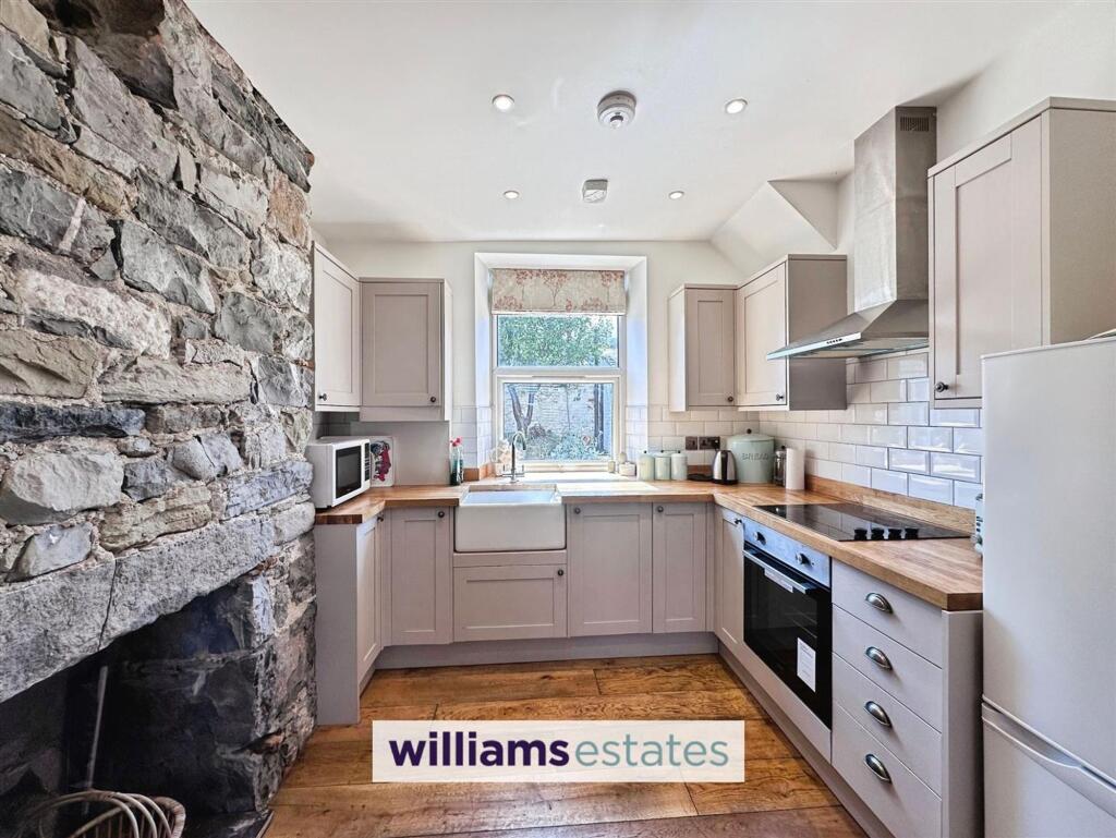 Meliden Road, Prestatyn, LL19 photo 2