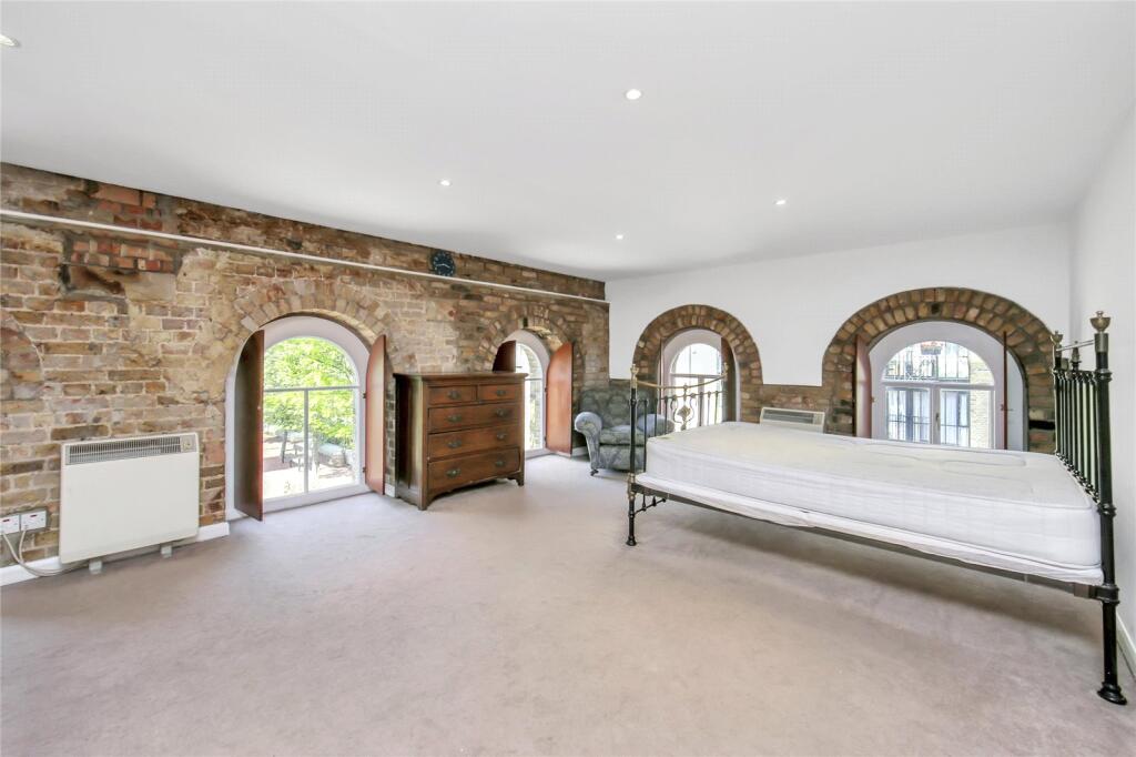 Apartment in London - View 3